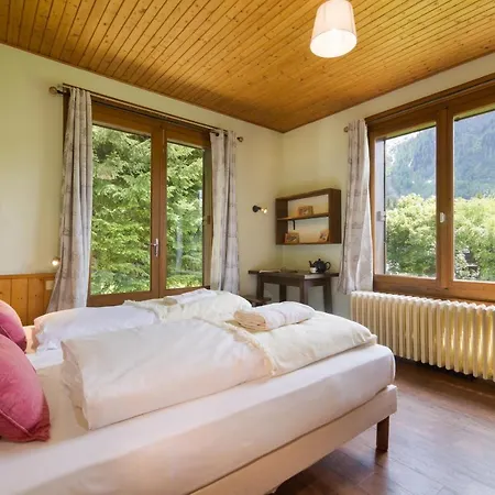 Chalet Sainte-foy-l'argentiere Chalet Sleeps 10 Chamonix