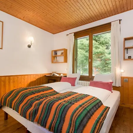 Chalet Sainte-foy-l'argentiere Chalet Sleeps 10 Chamonix