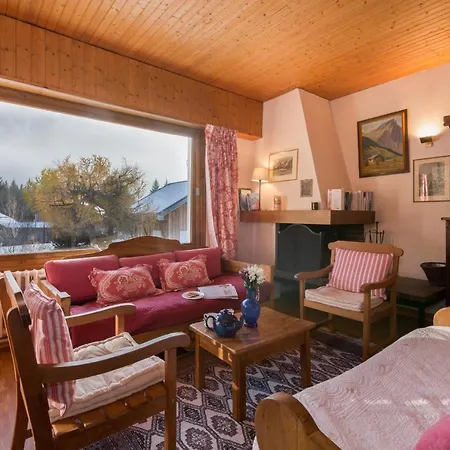 Sainte-foy-l'argentiere Chalet Sleeps 10 *